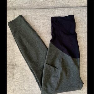 A:GLOW leggings